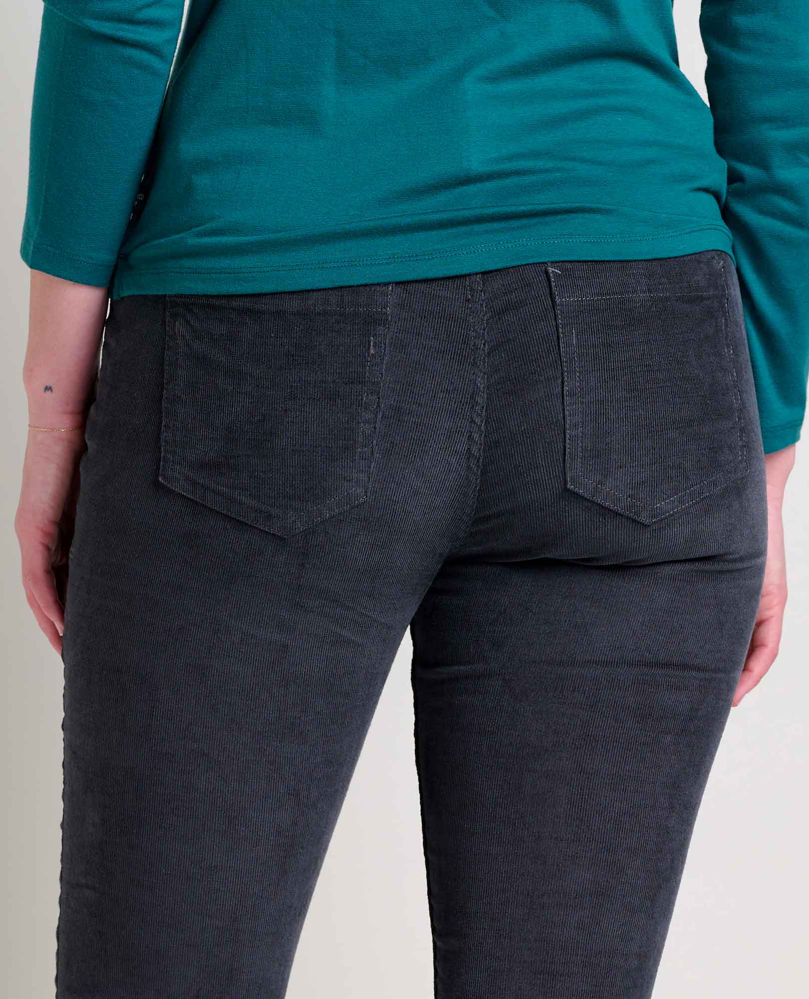 Karuna Cord 5 Pocket Skinny Pant - Image 4