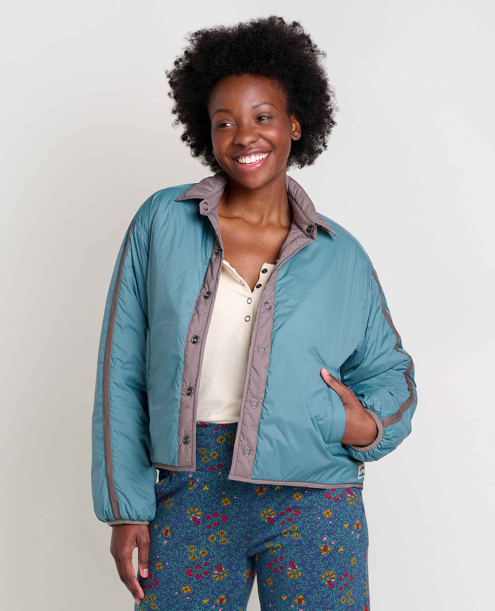 Women's Roame Reversible Jacket - Image 2